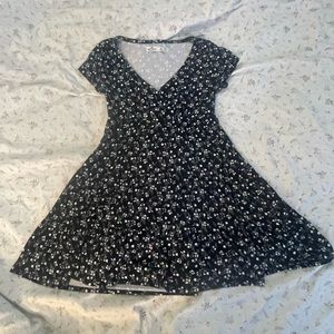 hollister navy blue v-neck knee length dress